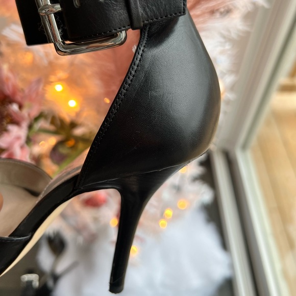 Michael Kors heels - Picture 6 of 12